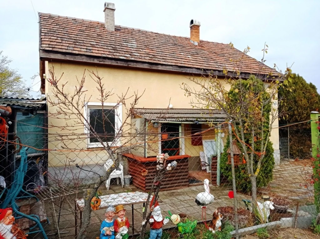 Eladó családi ház Vácrátóton