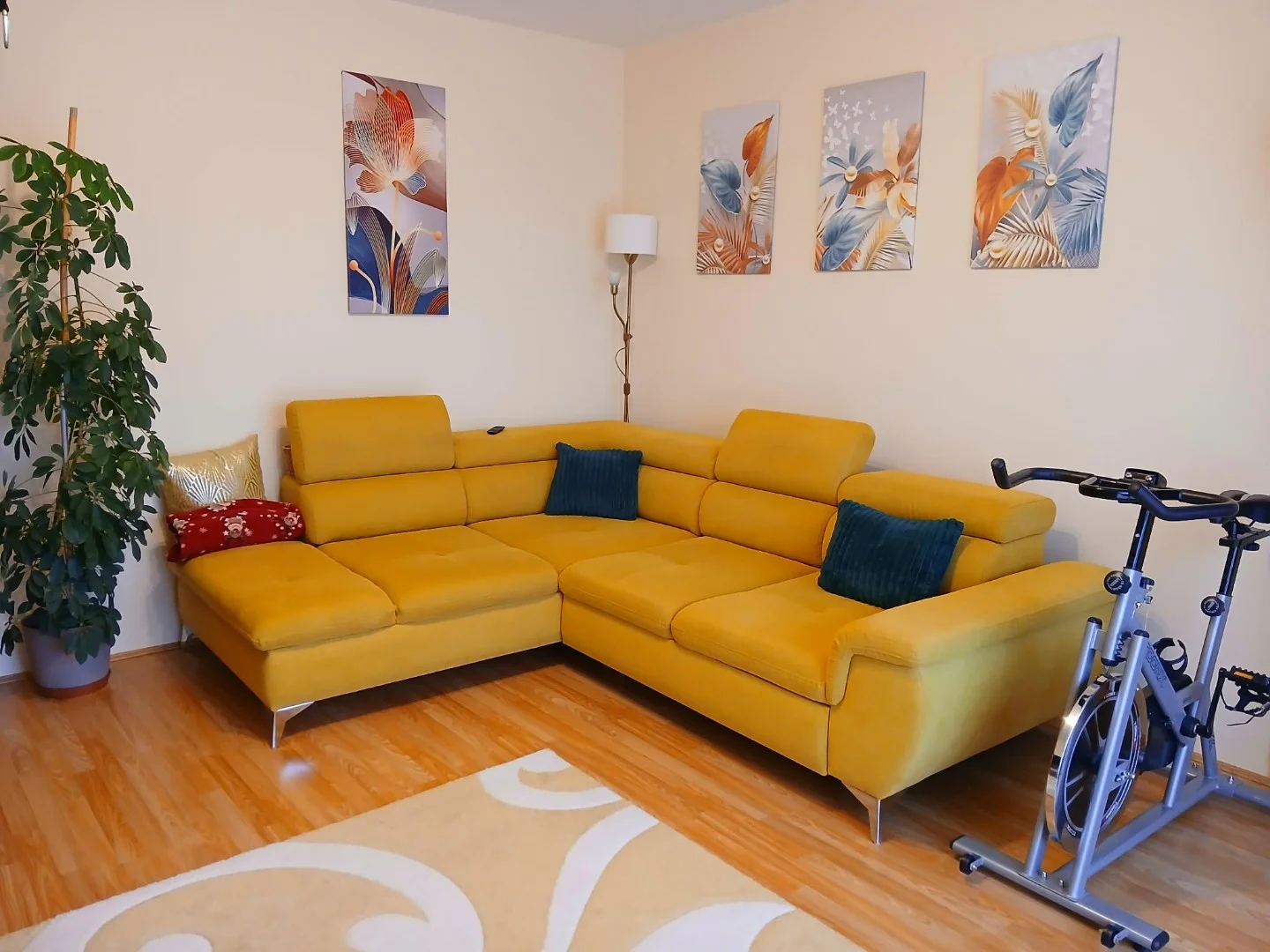 Eladó panel lakás Pécsen - Kép 3