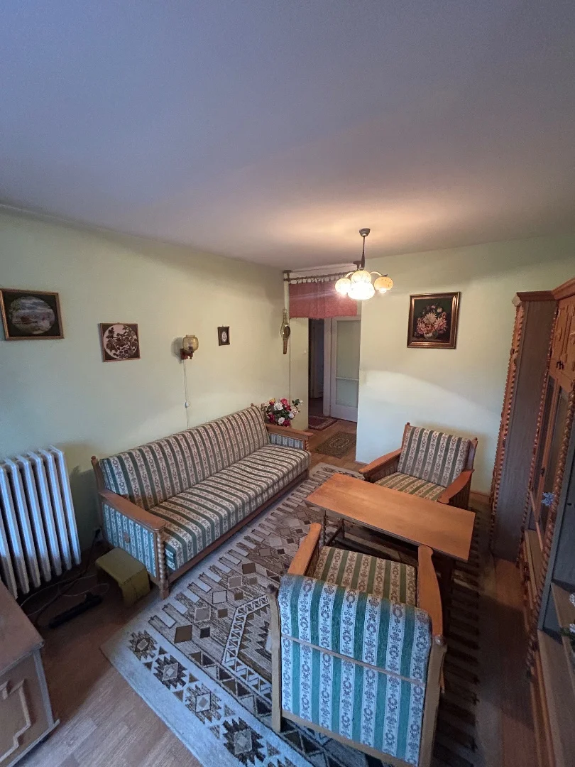 Eladó panel lakás Pécsen - Kép 3