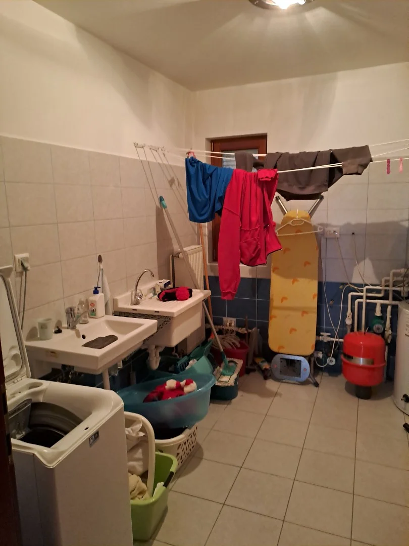 Eladó családi ház Miskolcon - Kép 5