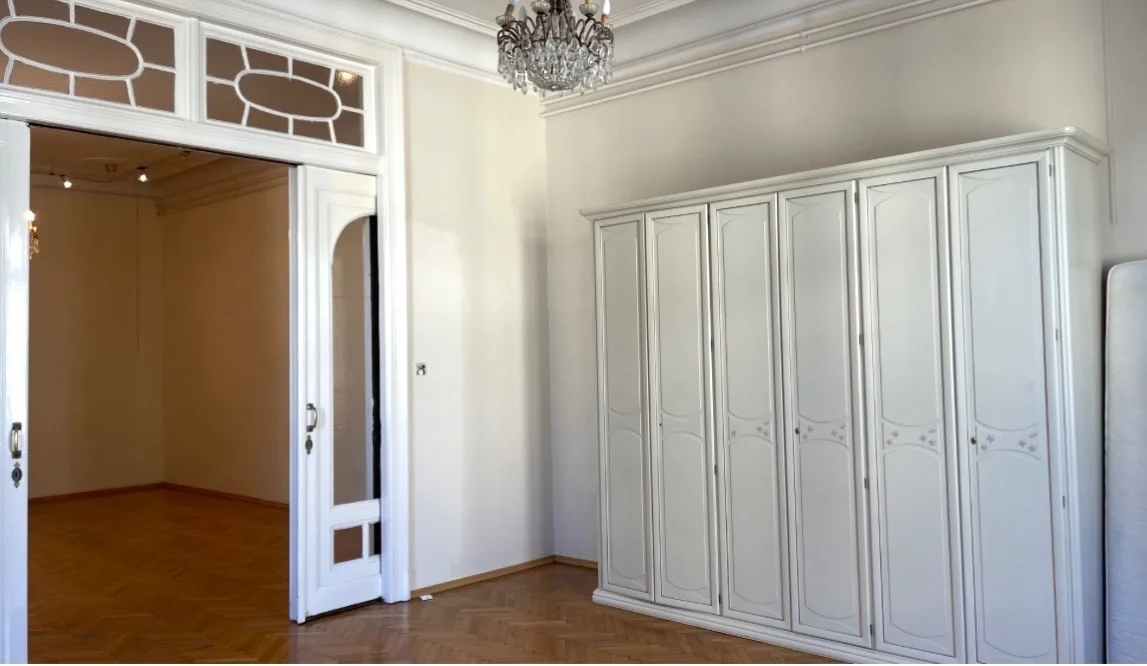 Kiadó tégla lakás Budapest 05. ker.en - Kép 2