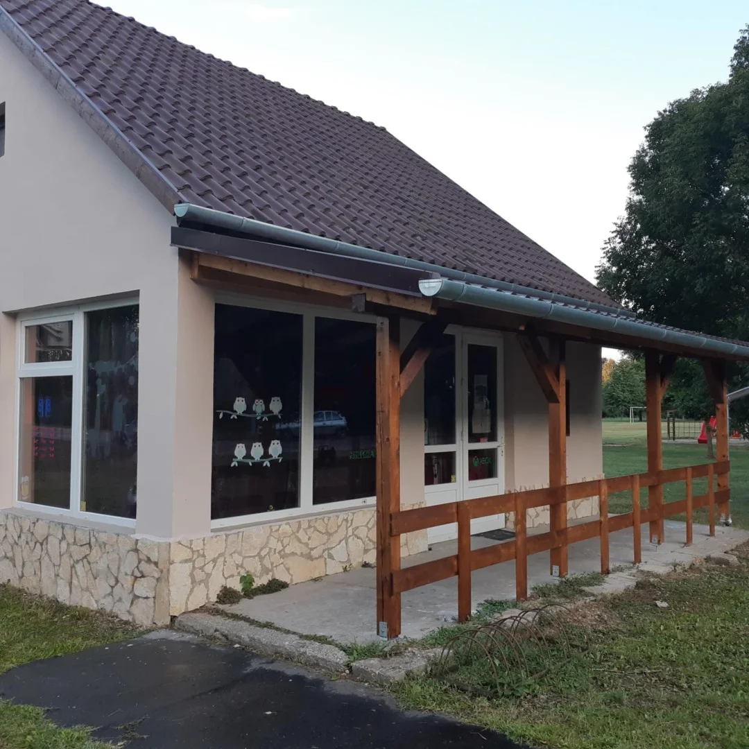 Eladó üzlet iroda / üzlet / kereskedelmi / szolgáltató Nagyatádon