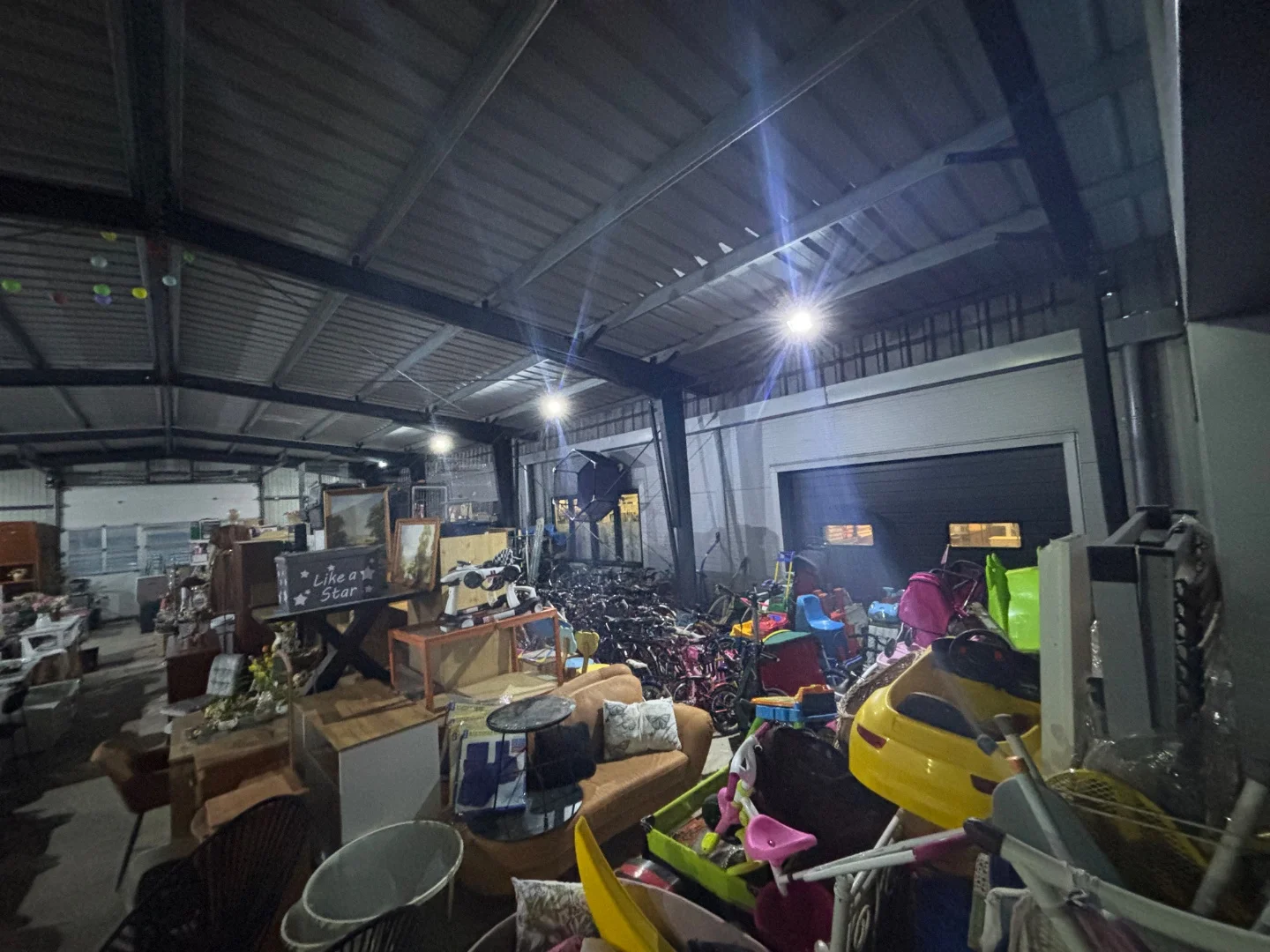 Eladó üzlet iroda / üzlet / kereskedelmi / szolgáltató Leveleken - Kép 3