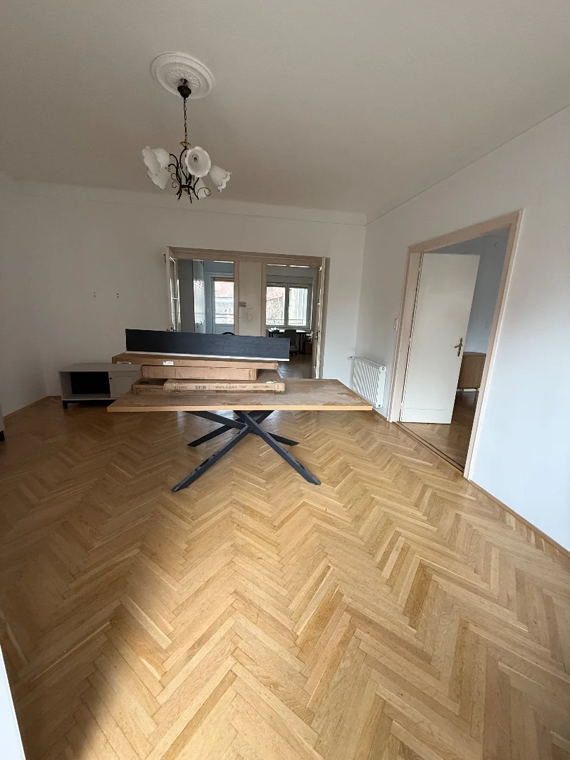 Eladó tégla lakás Pécsen - Kép 4