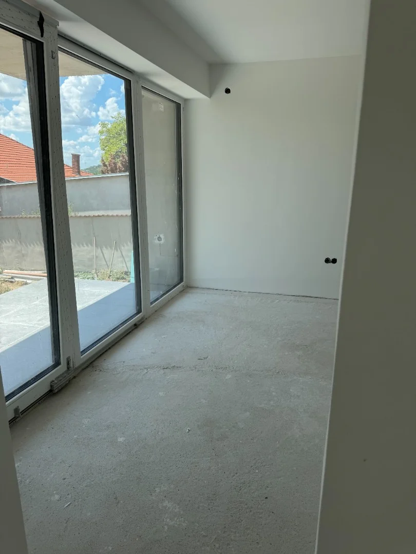 Eladó tégla lakás Pécsen - Kép 7