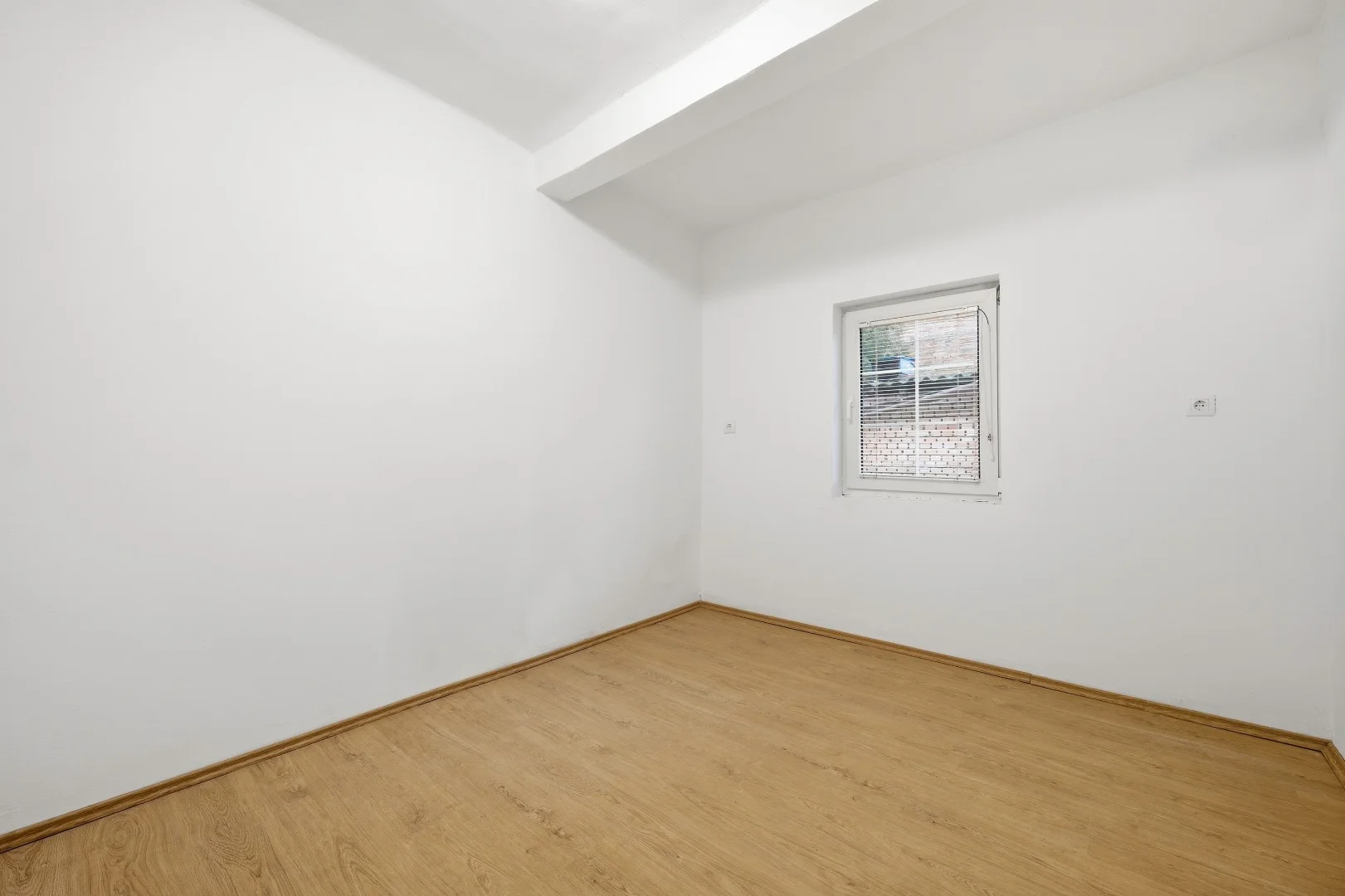 Eladó sorház Esztergomban - Kép 11