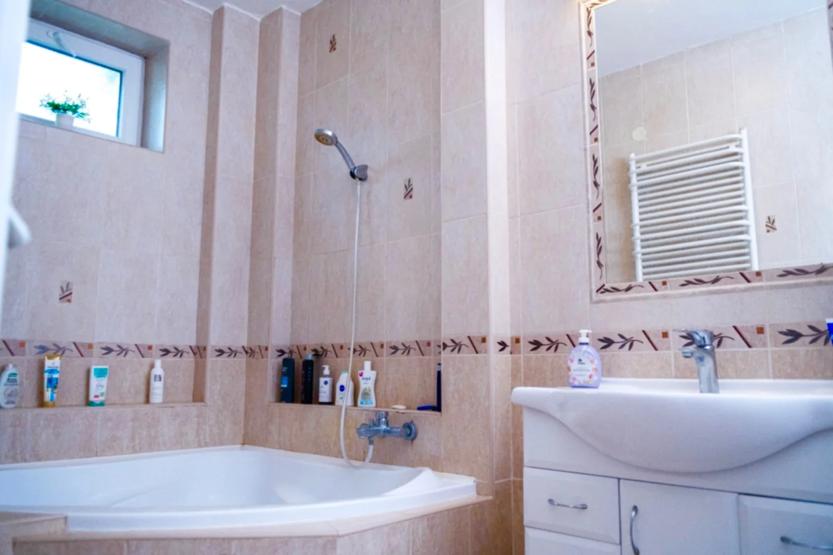 Eladó családi ház Békéscsabán - Kép 6