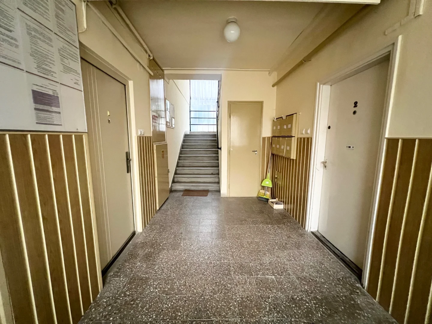 Eladó panel lakás Békésen - Kép 11