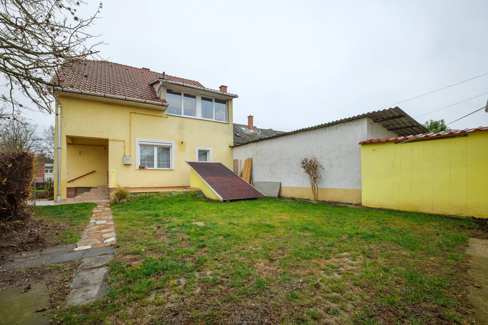 Eladó családi ház Esztergomban - Kép 16