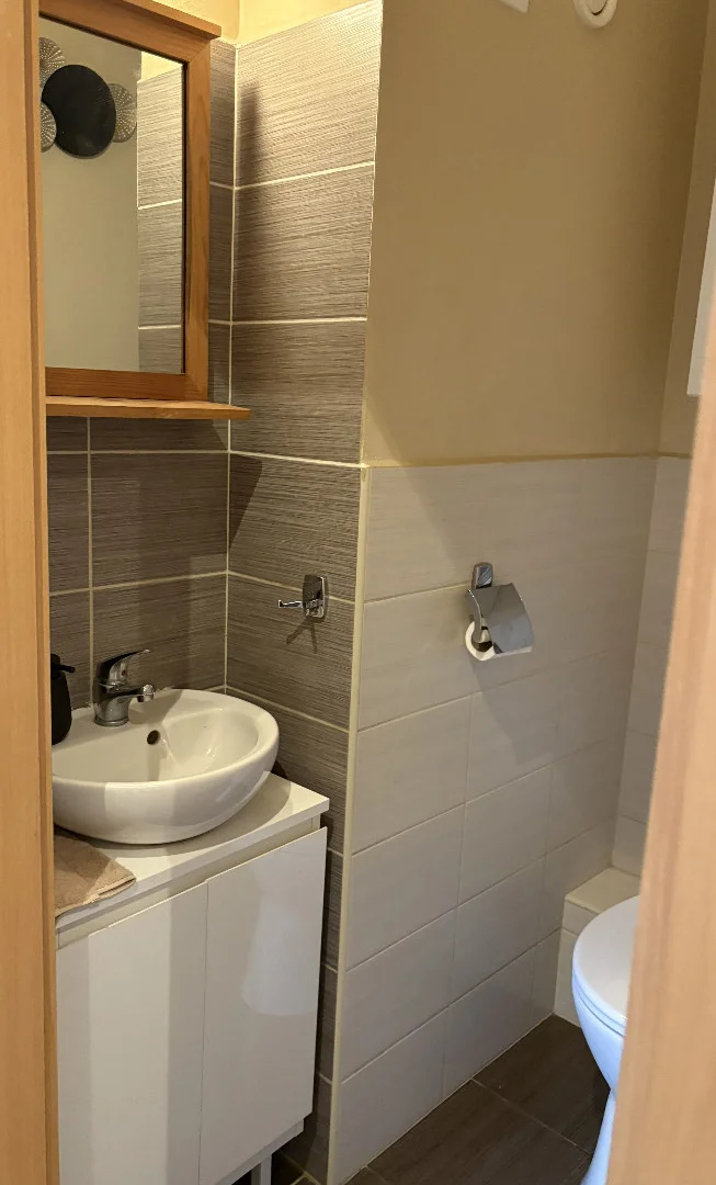 Eladó tégla lakás Szolnokon - Kép 10