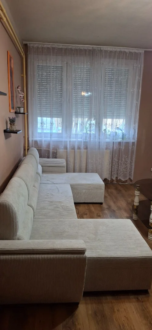 Eladó panel lakás Székesfehérváron - Kép 4