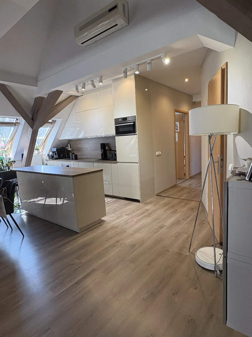 Eladó tégla lakás Szolnokon - Kép 2