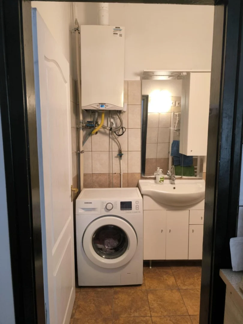 Eladó családi ház Tatabányán - Kép 11