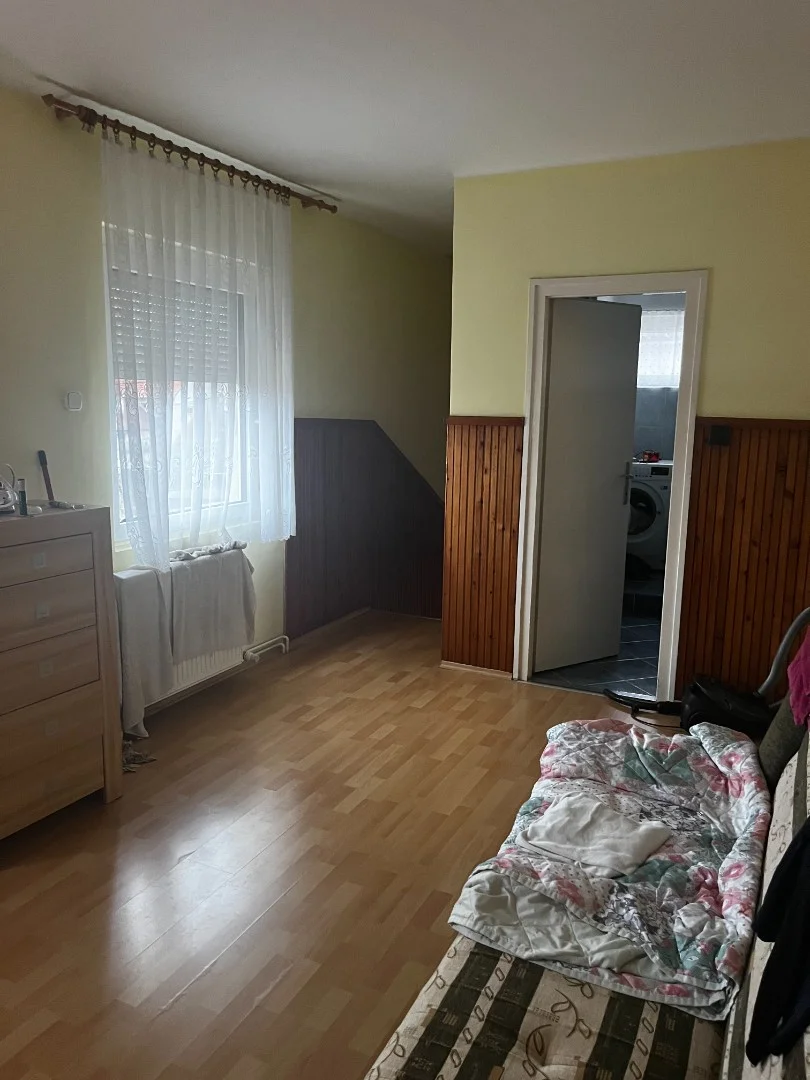 Eladó családi ház Tapolcan - Kép 5