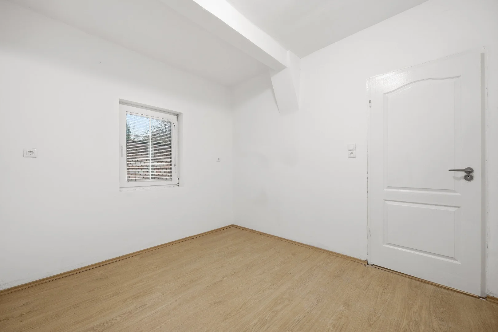 Eladó sorház Esztergomban - Kép 12