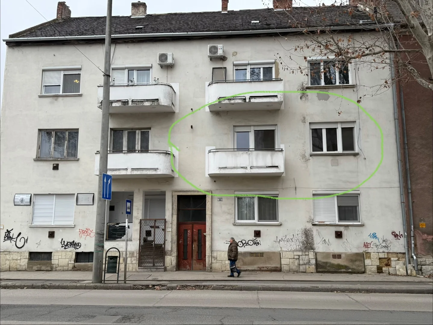 Eladó tégla lakás Pécsen