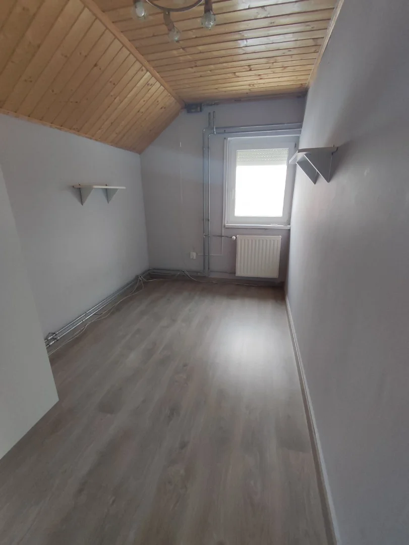 Eladó családi ház Solymár Madàch utca - Kép 14