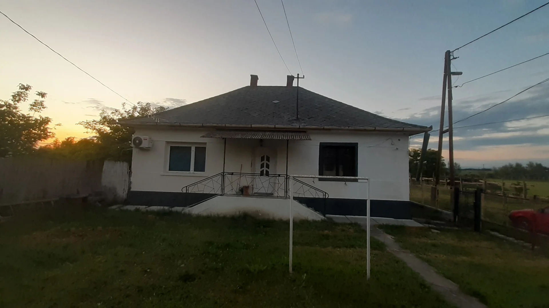 Eladó családi ház Erken - Kép 3