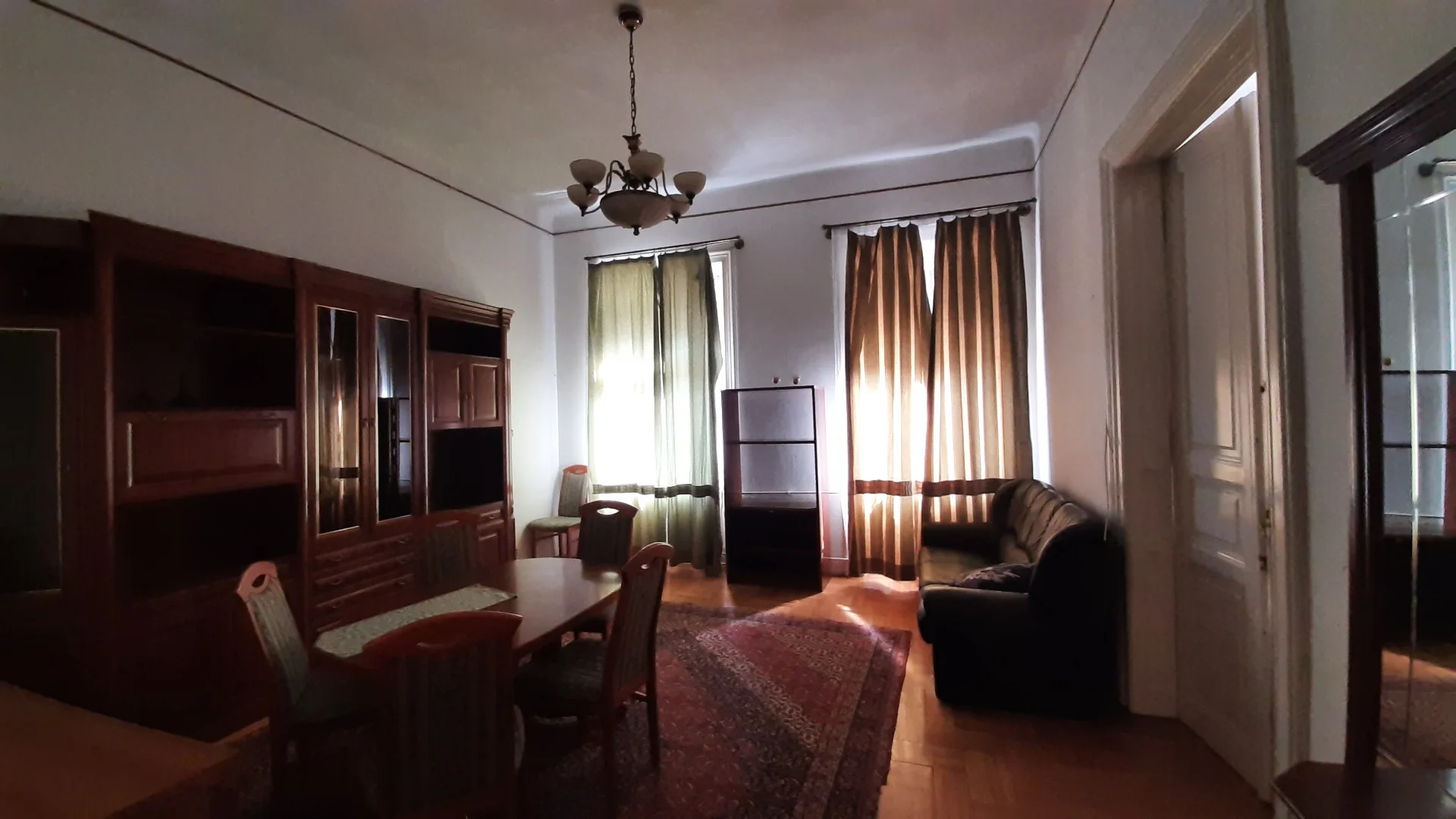 Eladó tégla lakás Budapest 06. ker.en - Kép 3