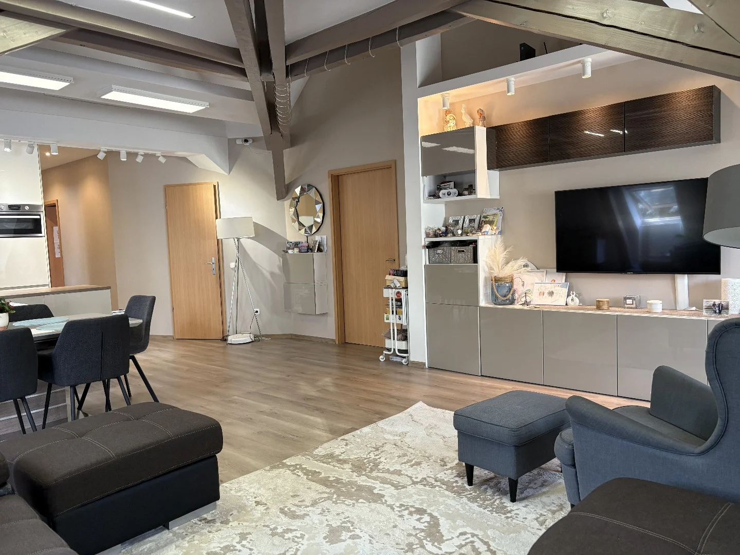 Eladó tégla lakás Szolnokon - Kép 9