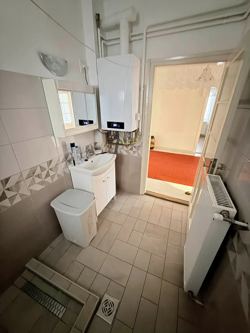 Eladó családi ház Miskolcon - Kép 2