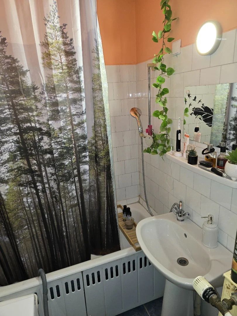 Eladó panel lakás Egerben - Kép 3