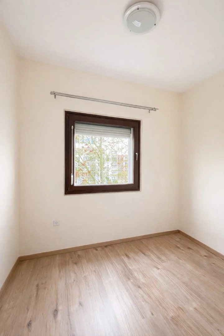 Eladó panel lakás Pécsen - Kép 5