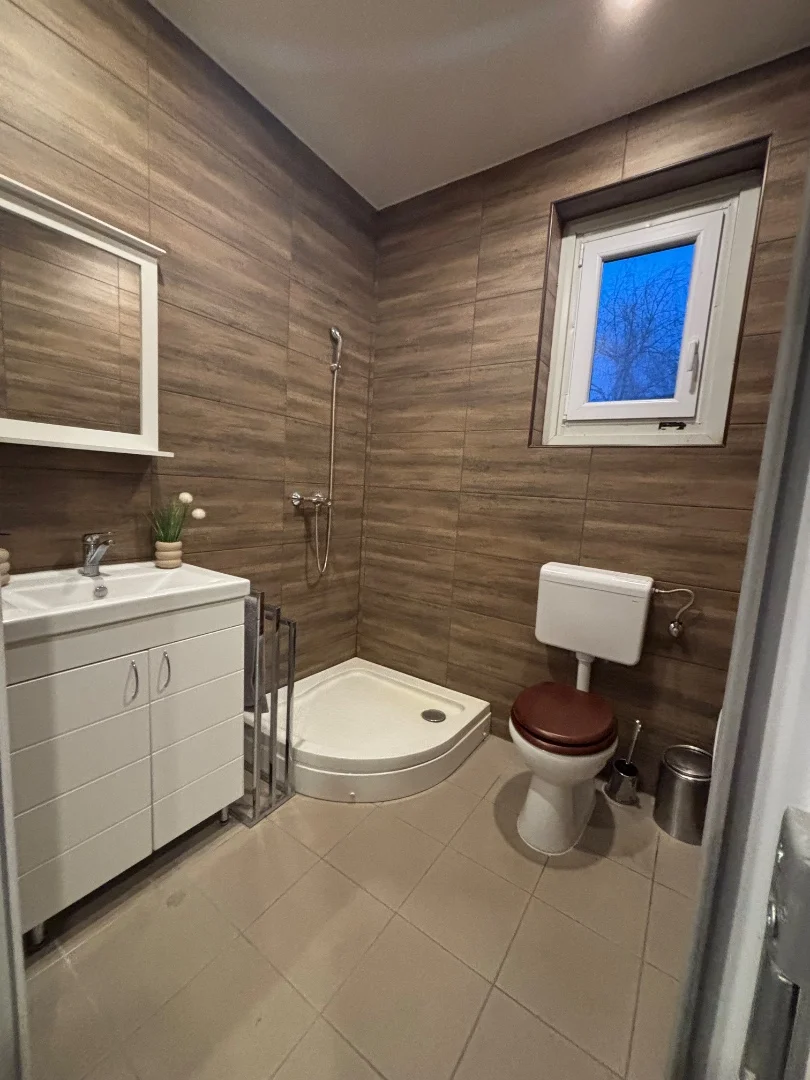 Eladó üzlet iroda / üzlet / kereskedelmi / szolgáltató Leveleken - Kép 10