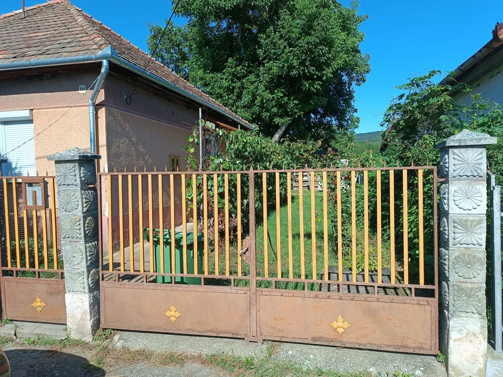 Eladó családi ház Letkésen - Kép 2