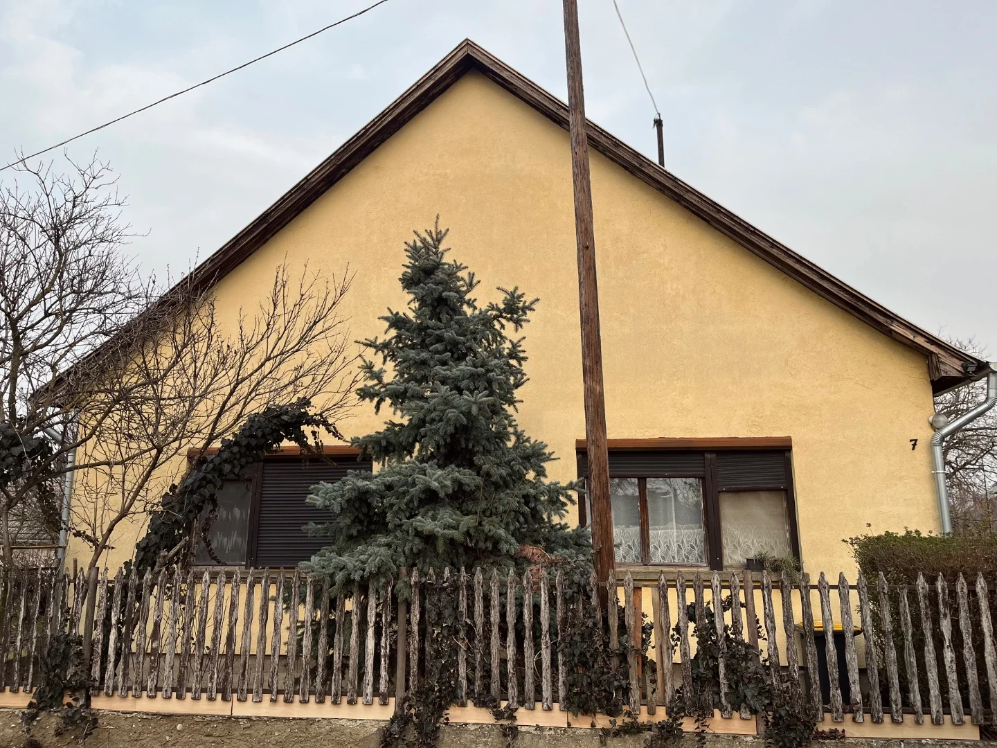 Eladó családi ház Rákóczifalvan - Kép 2