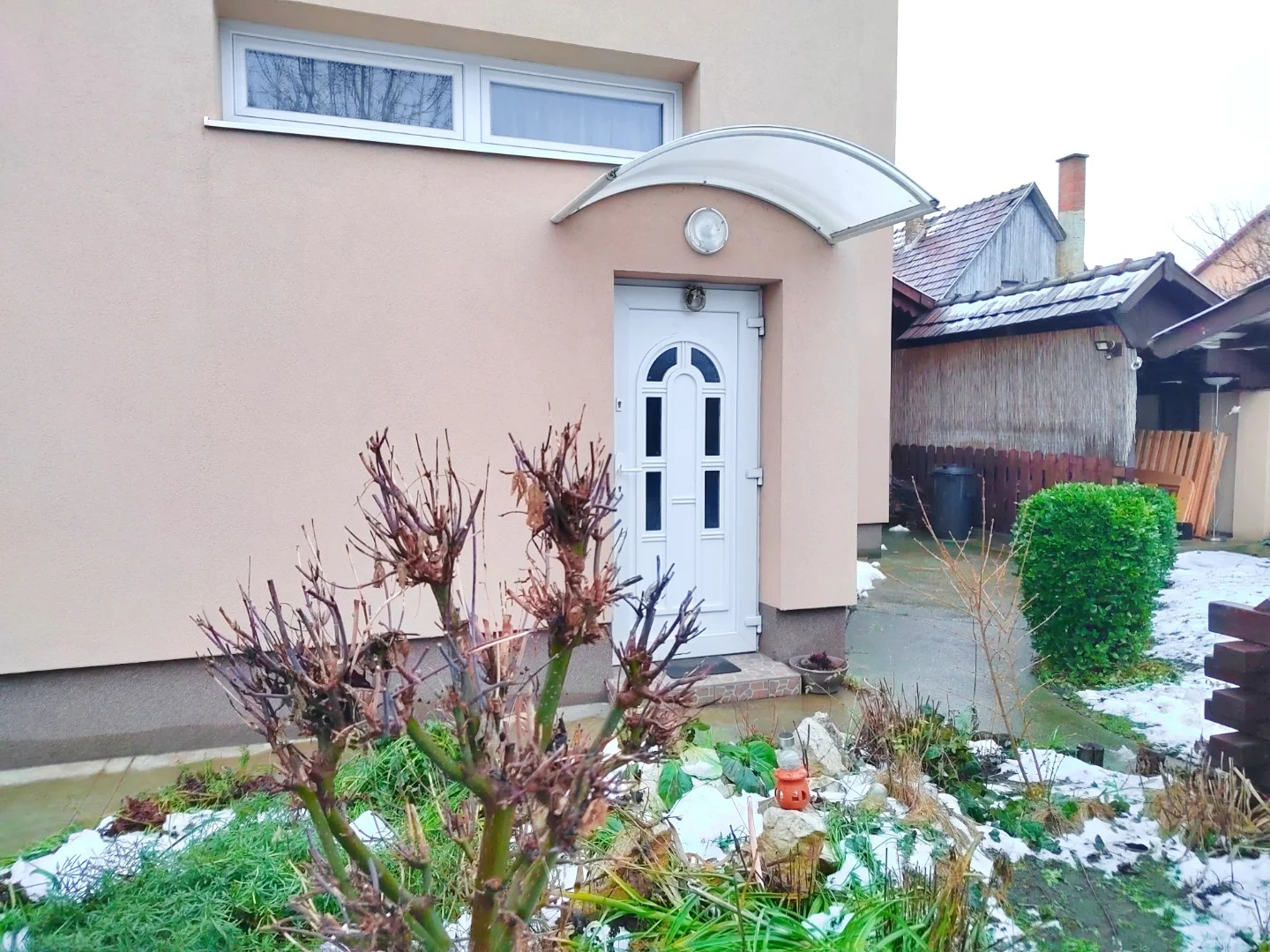 Eladó családi ház Budapest 20. ker.en