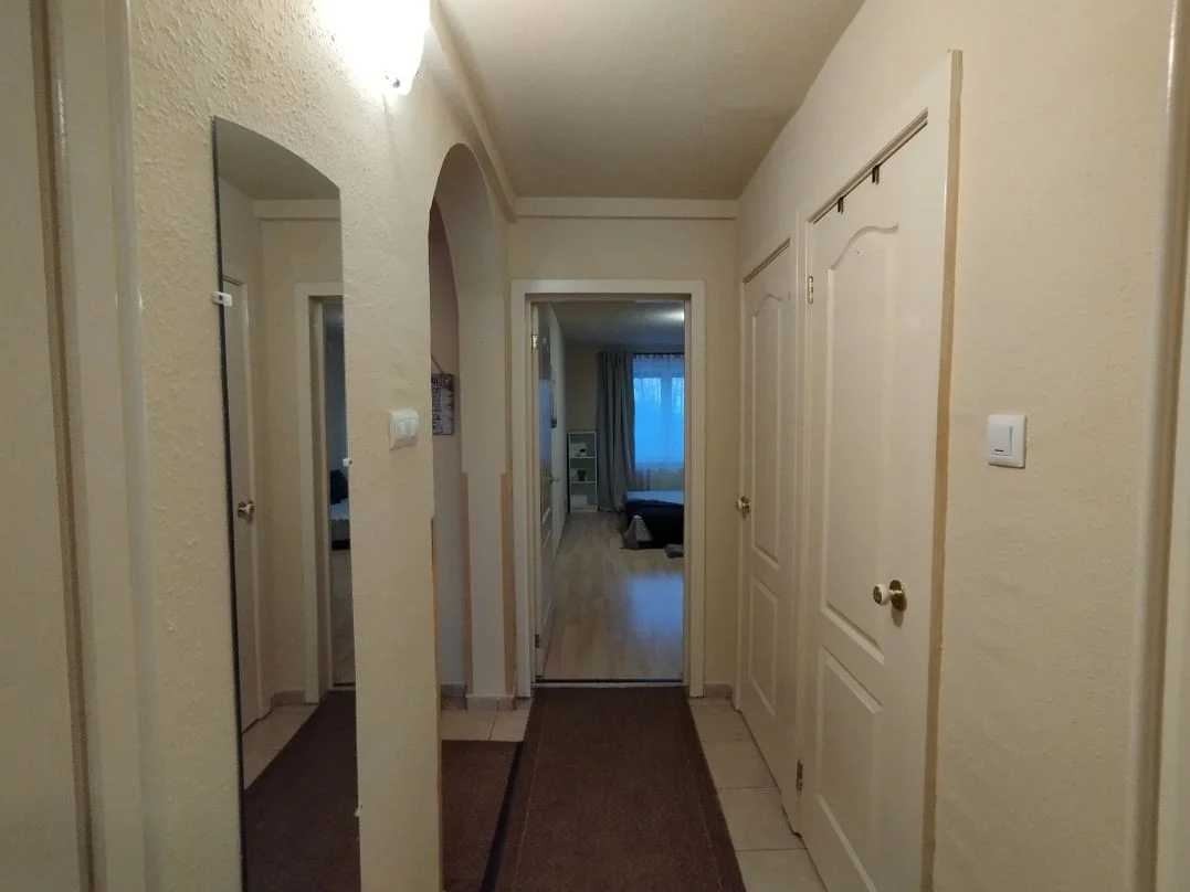 Eladó tégla lakás Székesfehérváron - Kép 5