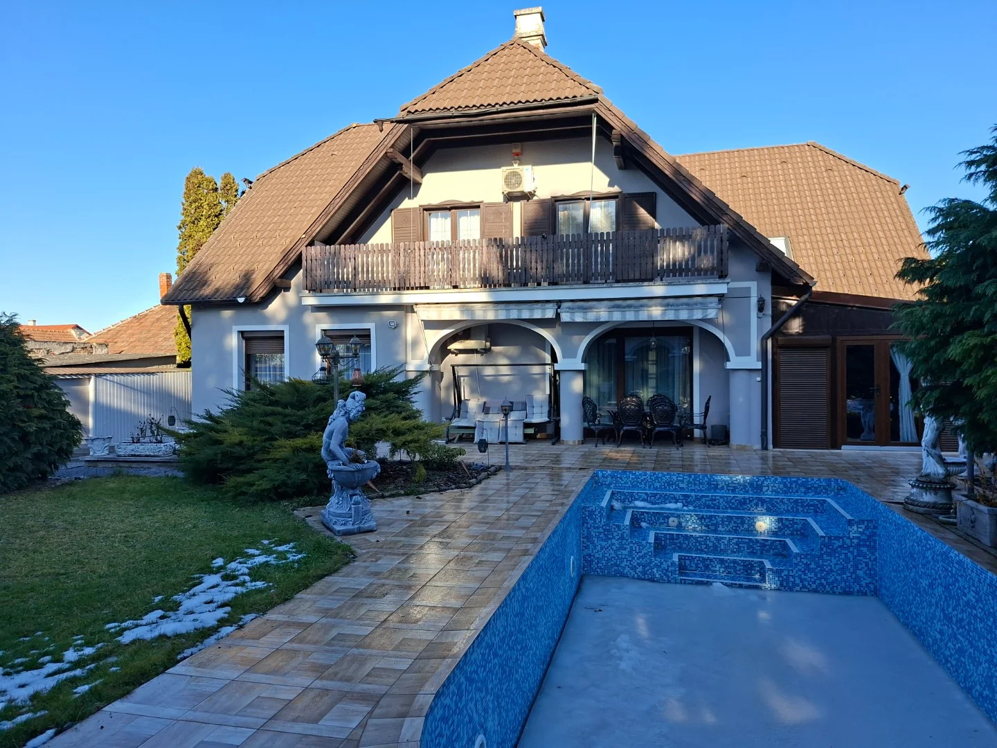 Eladó családi ház Győrött - Kép 4