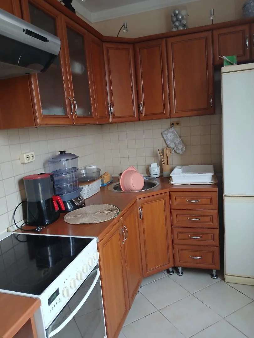 Kiadó panel lakás Tatabányán - Kép 3