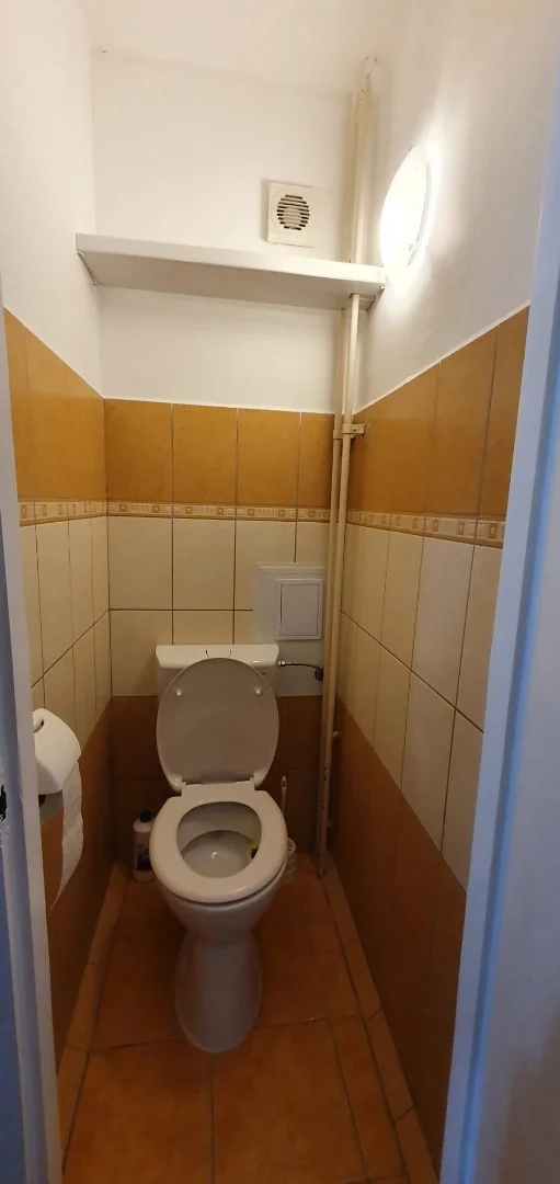 Eladó panel lakás Veszprémben - Kép 7