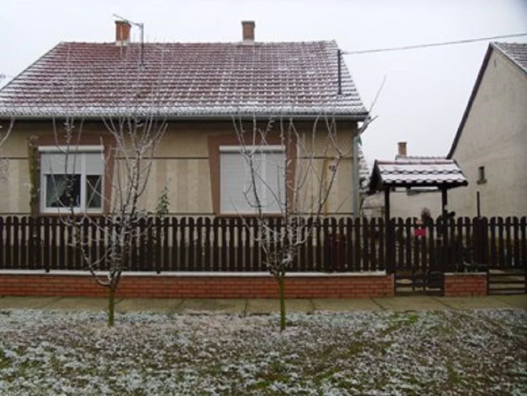 Eladó családi ház Szegeden