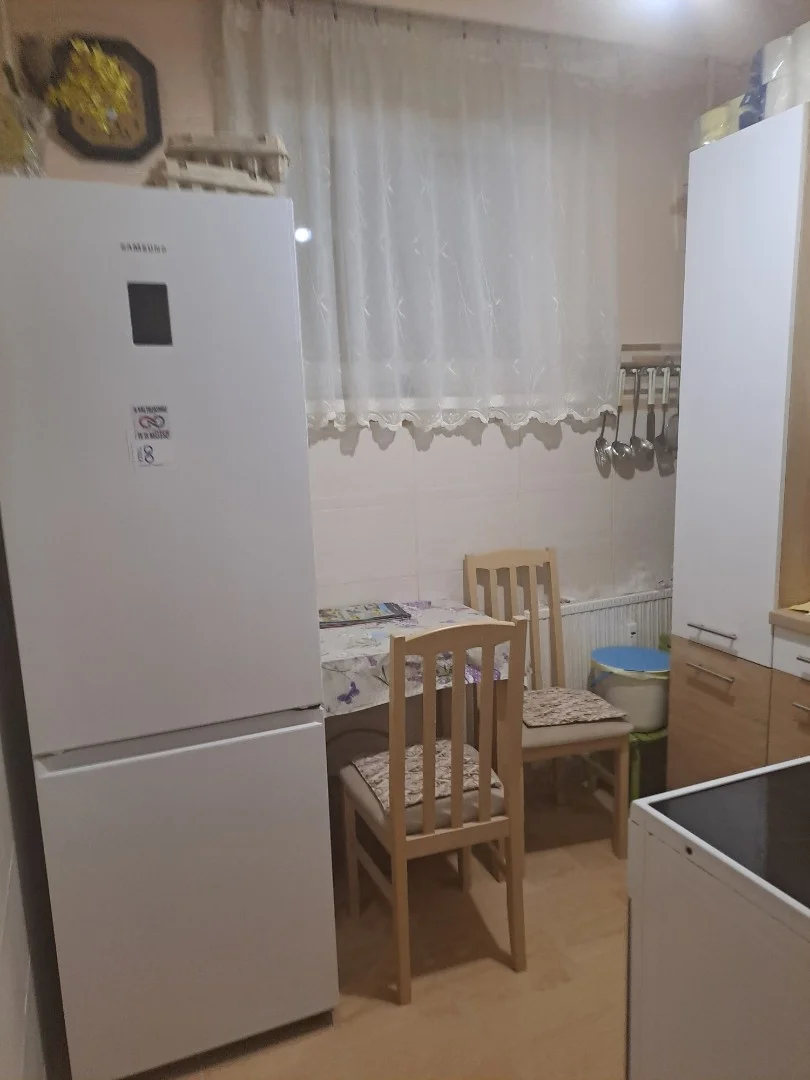 Eladó panel lakás Debrecenben - Kép 9