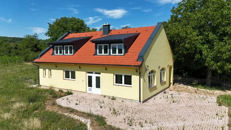 Eladó családi ház Kisharsányon