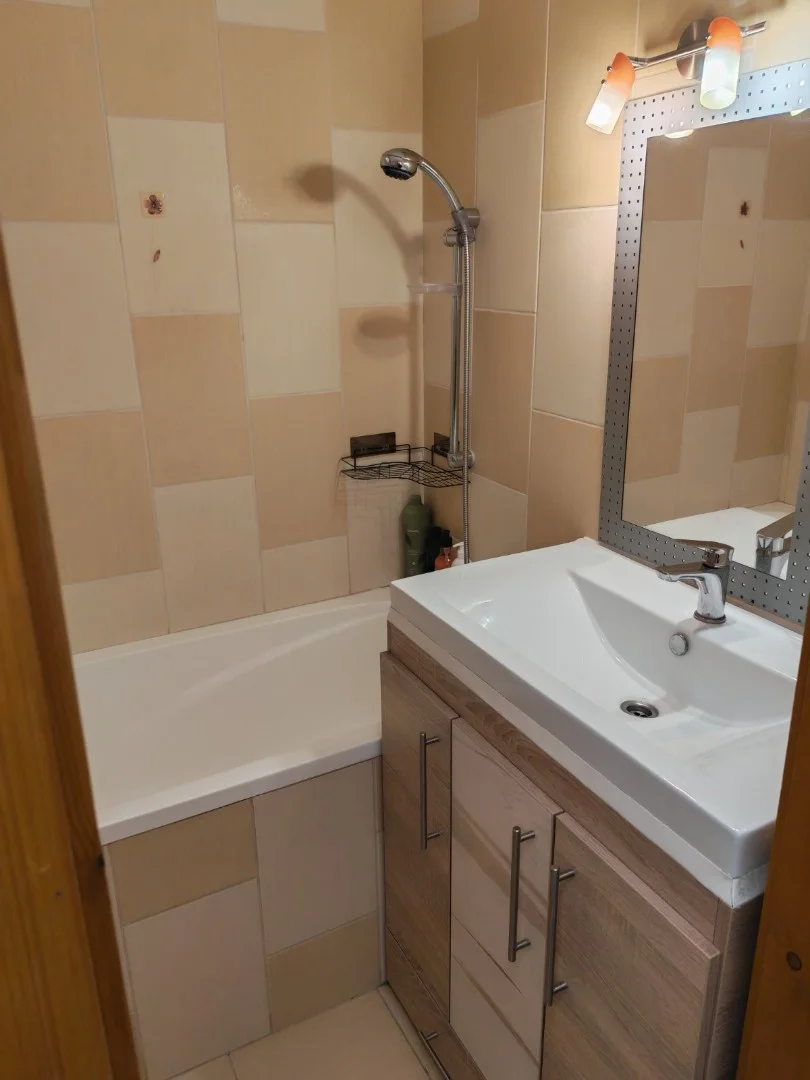 Eladó panel lakás Veszprémben - Kép 4
