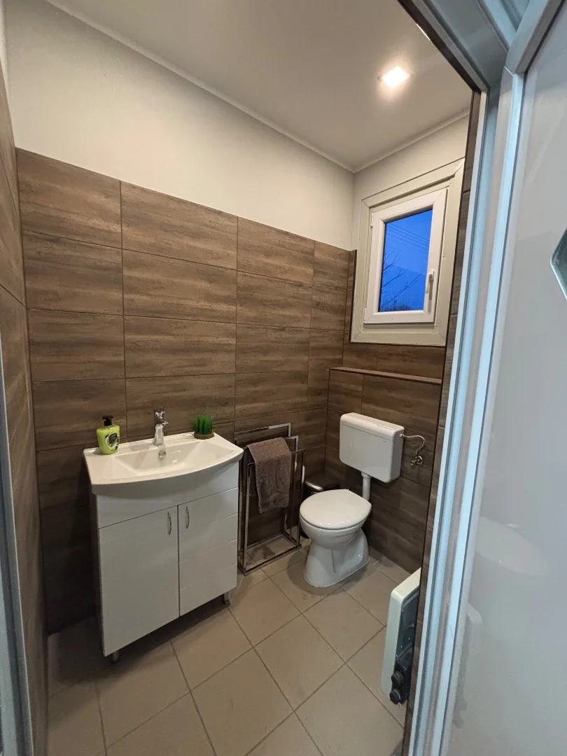 Eladó üzlet iroda / üzlet / kereskedelmi / szolgáltató Leveleken - Kép 8