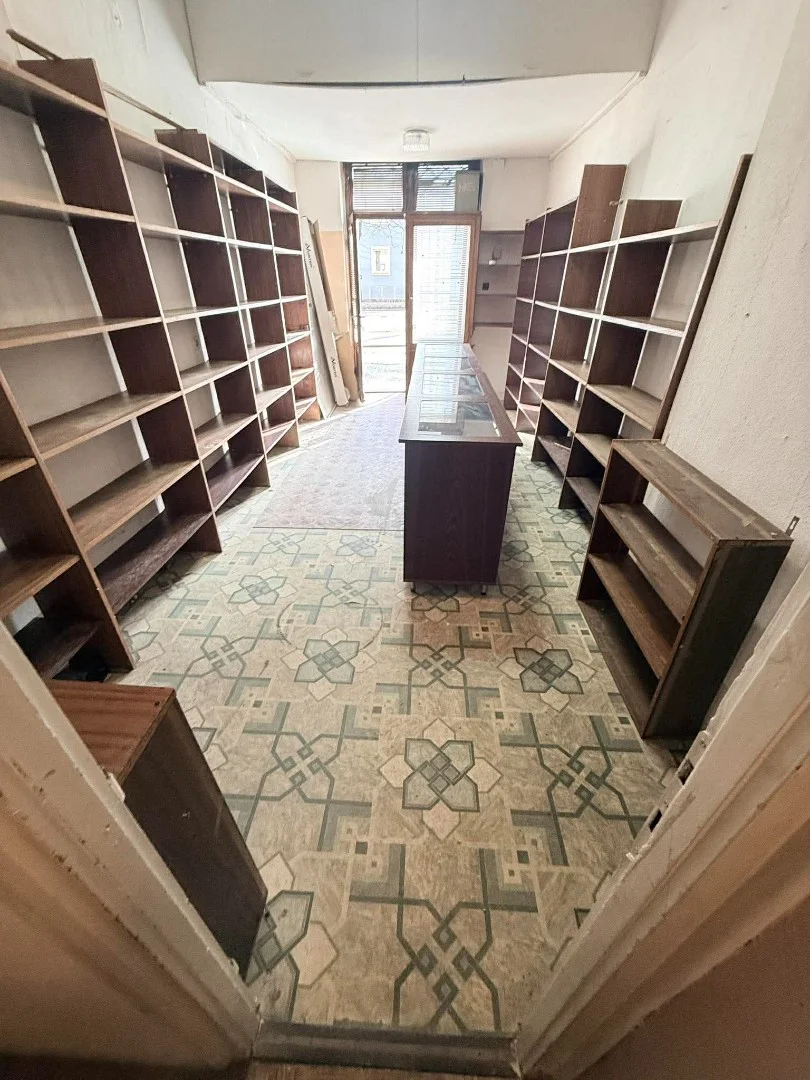 Eladó üzlet iroda / üzlet / kereskedelmi / szolgáltató Kazincbarcikan - Kép 8