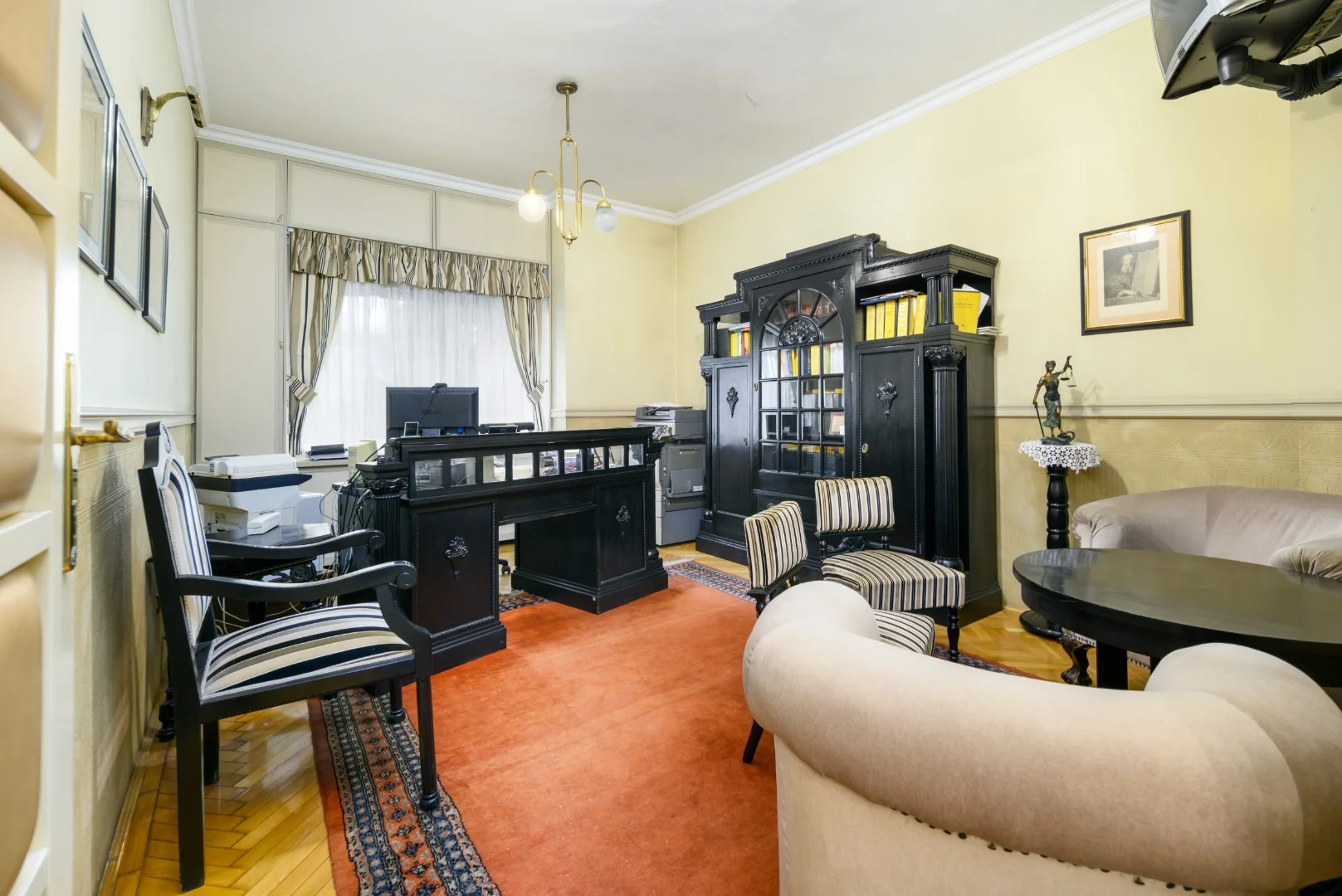 Kiadó iroda iroda / üzlet / kereskedelmi / szolgáltató Budapest 05. ker.en