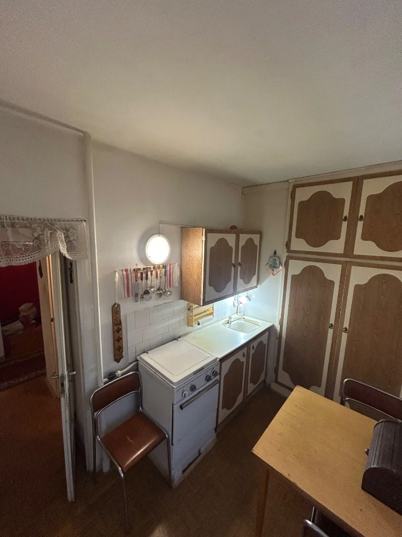 Eladó panel lakás Pécsen - Kép 6