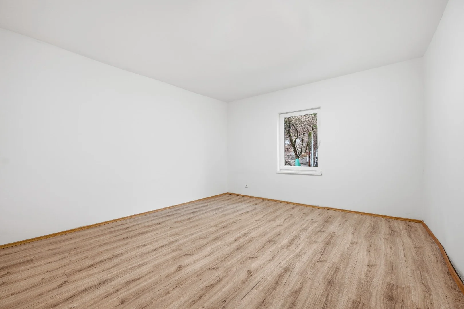 Eladó sorház Esztergomban - Kép 14