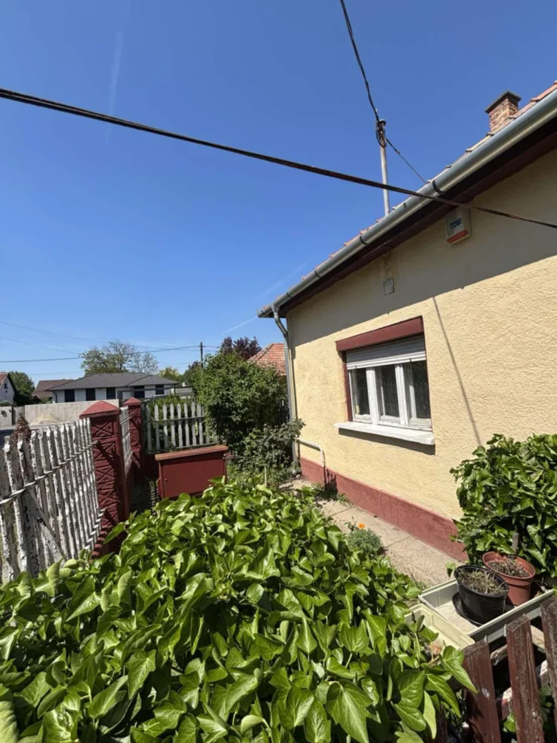 Eladó családi ház Halászteleken