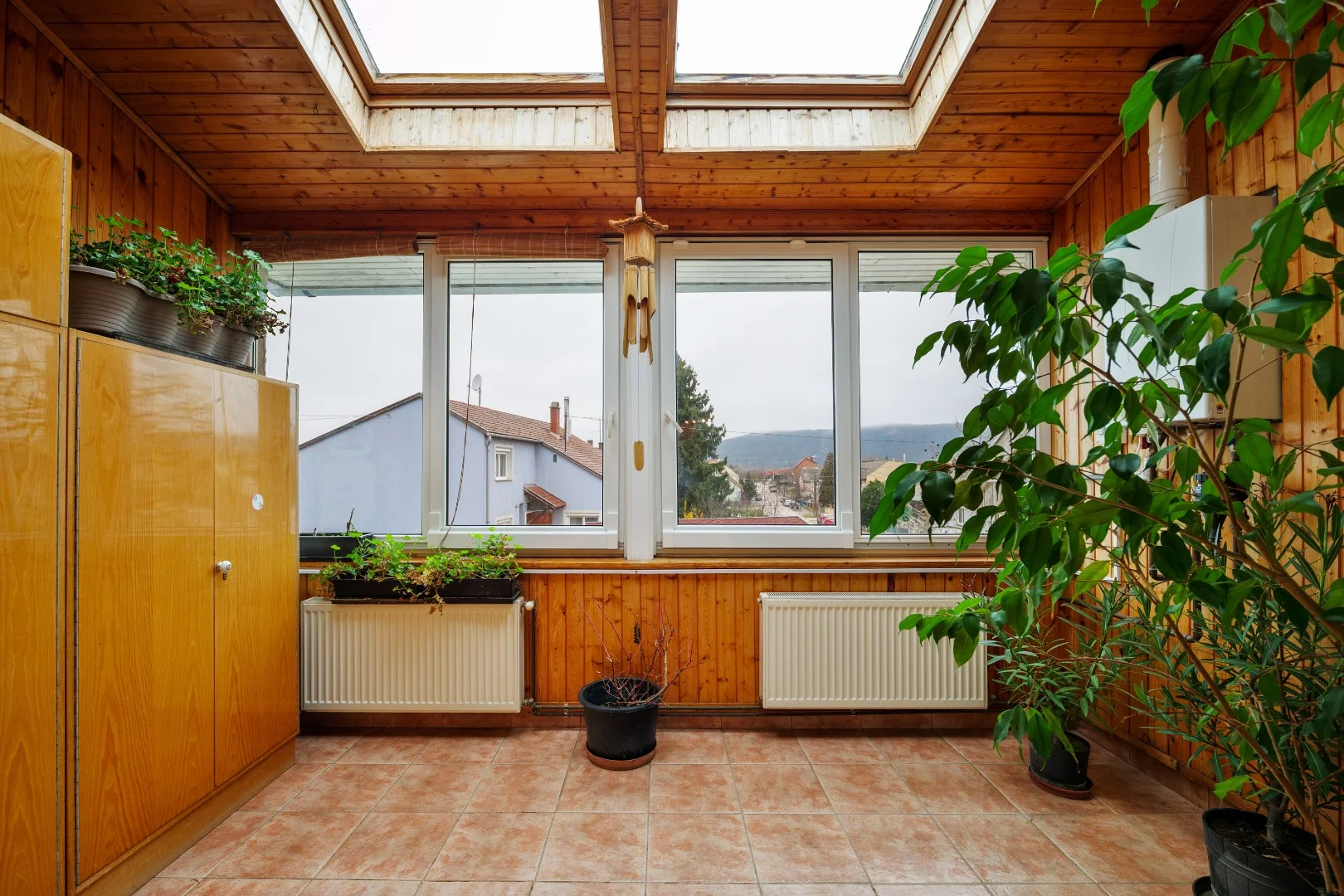 Eladó családi ház Esztergomban - Kép 2