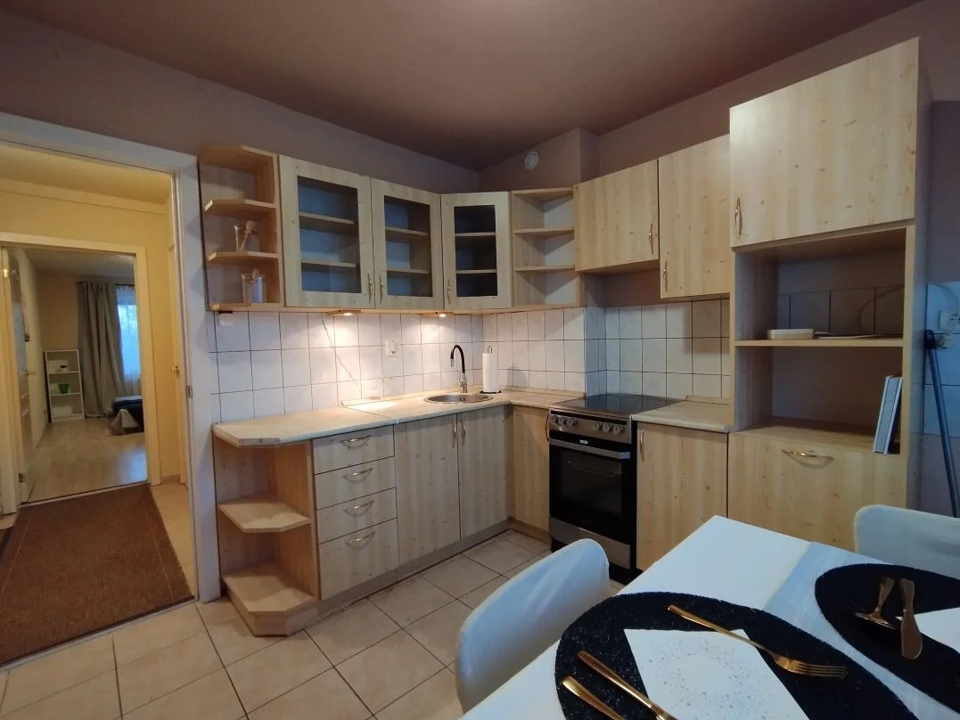 Eladó tégla lakás Székesfehérváron - Kép 8