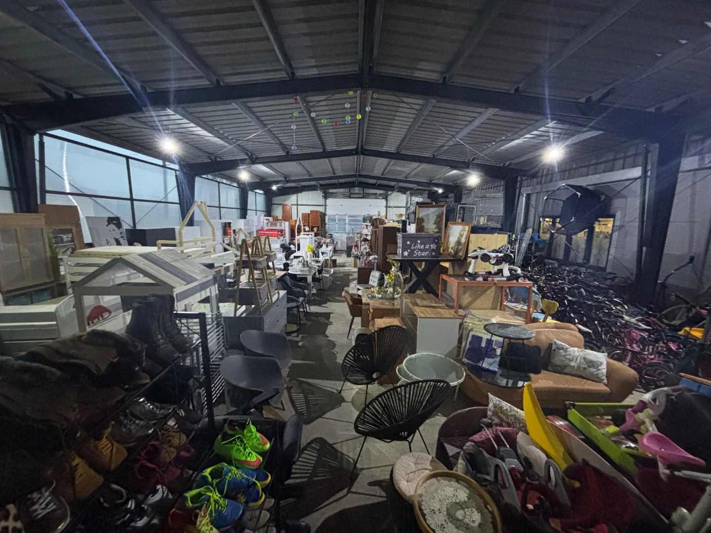 Eladó üzlet iroda / üzlet / kereskedelmi / szolgáltató Leveleken - Kép 5