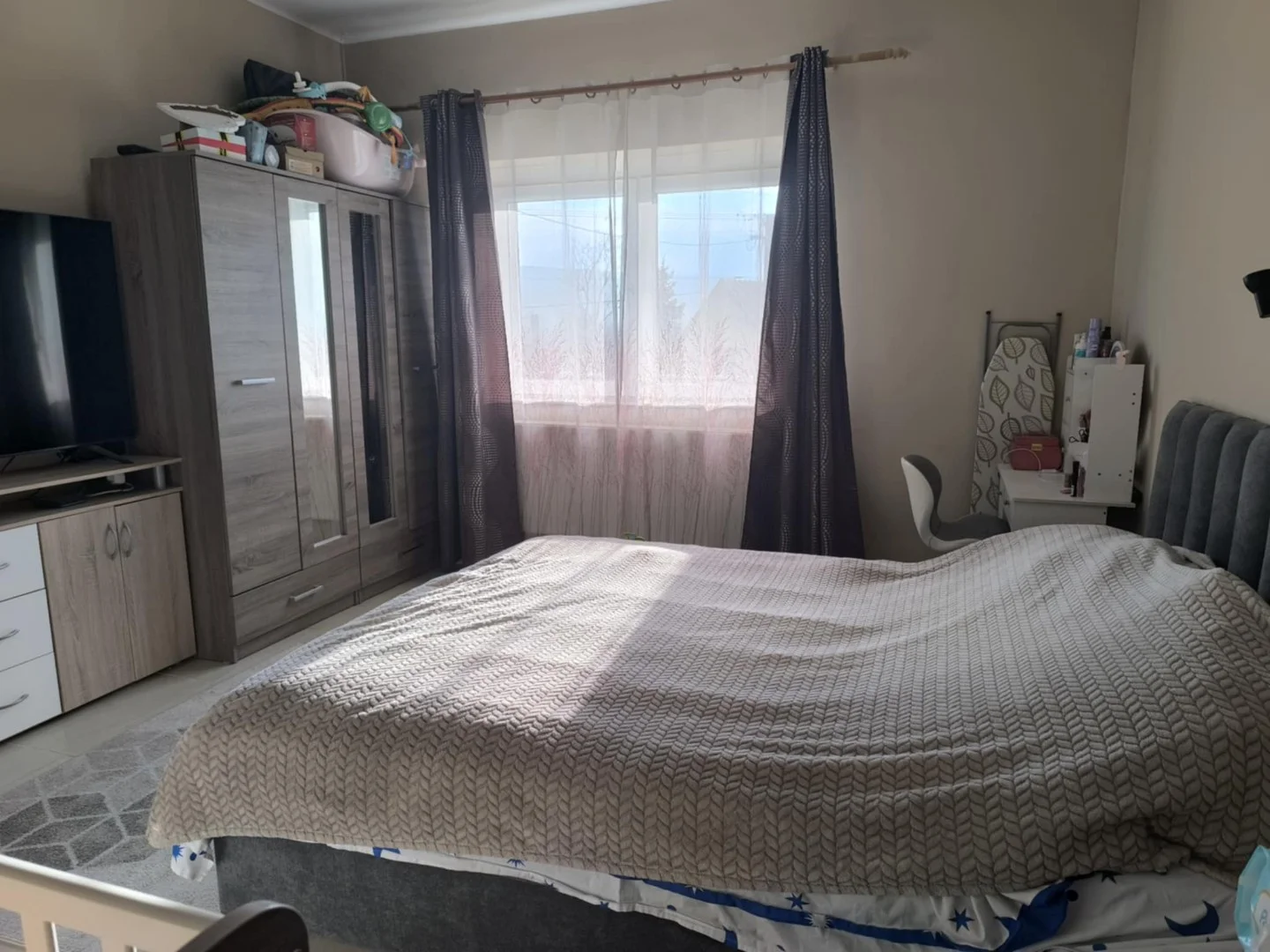 Eladó családi ház Tatabányán - Kép 8