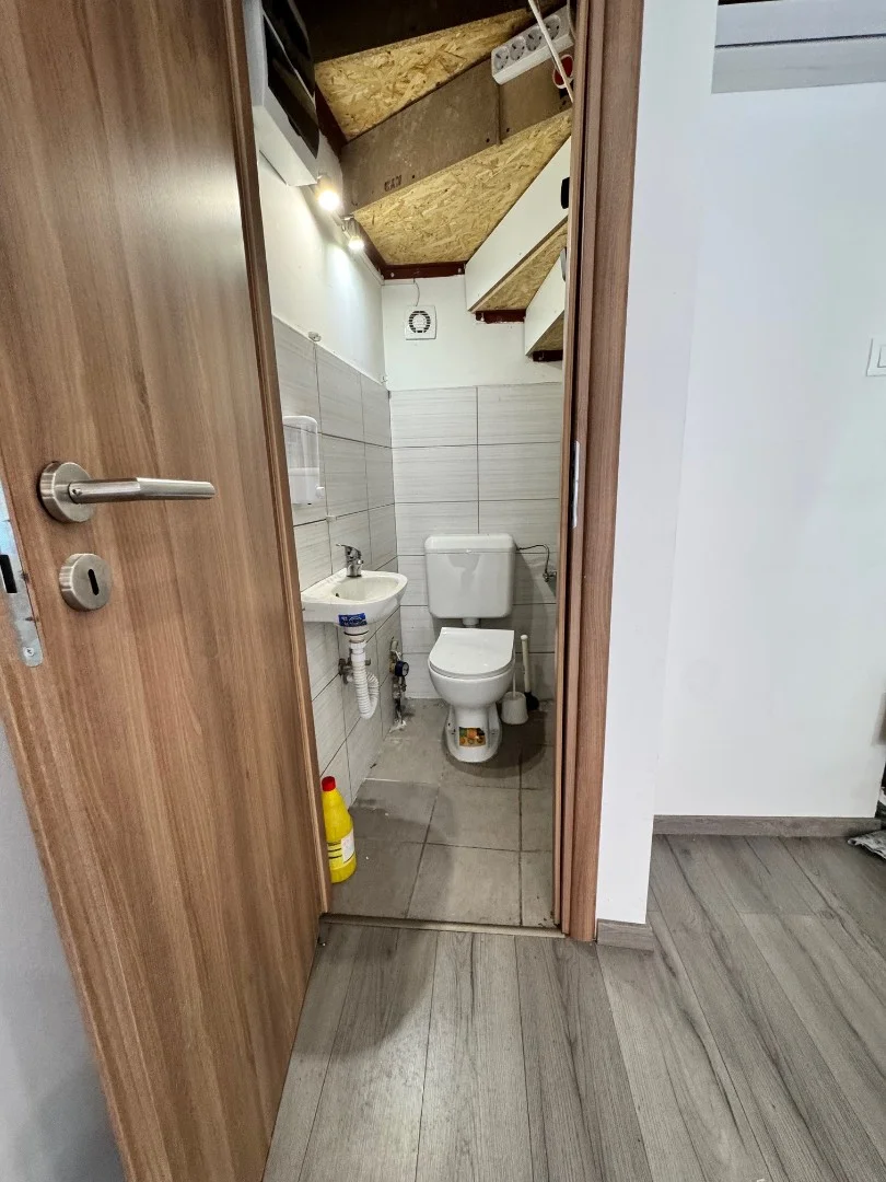 Kiadó üzlet iroda / üzlet / kereskedelmi / szolgáltató Pécsen - Kép 5